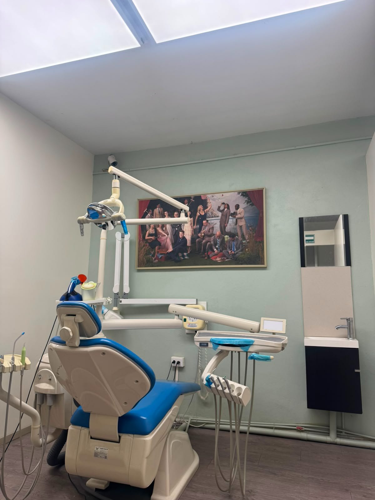 Consultorio dental equipado en Villas de Bonaterra